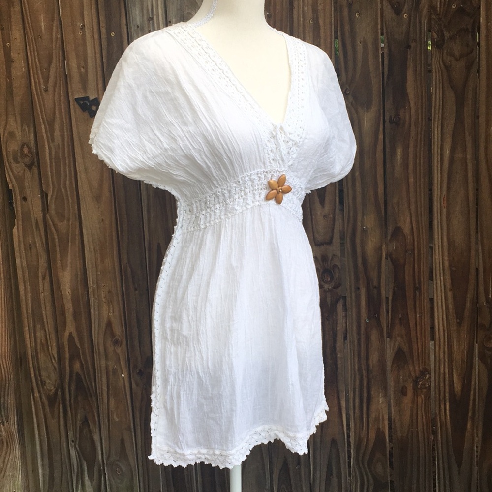 🔥💥NWOT🔥💥WHITE BOHO MINI CROCHET DRESS✨ - Picture 6 of 8